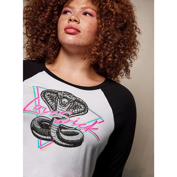 torrid Tops - NWT Torrid Lovesick Snake Black White Baseball Tee Shirt Top Size: 2X (18/20)